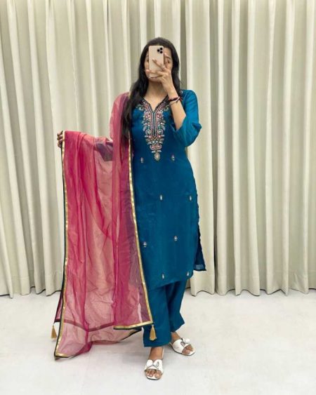 DESIGNER WEAR EXCLUSIVE REAL MODELLING HEAVY FENDI SILK HAND WORK TOP AND PANT WITH DUPATTA