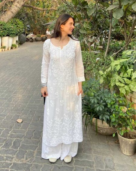 TENDING MASLIN TOP WITH COTTON THREAD EMBROIDERED WORK AND WORK PLAZO