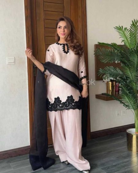 DESIGNER AND MOST TRENDING FARSI SALWAR SUIT IN THREE PIECE WITH BEADS AND SEQUENCE EMBROIDERY WORK